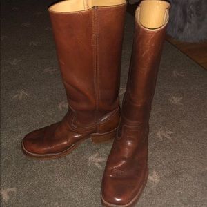 Size 8 Rodeo style boots- just cleaned! ✅ Trade ✅